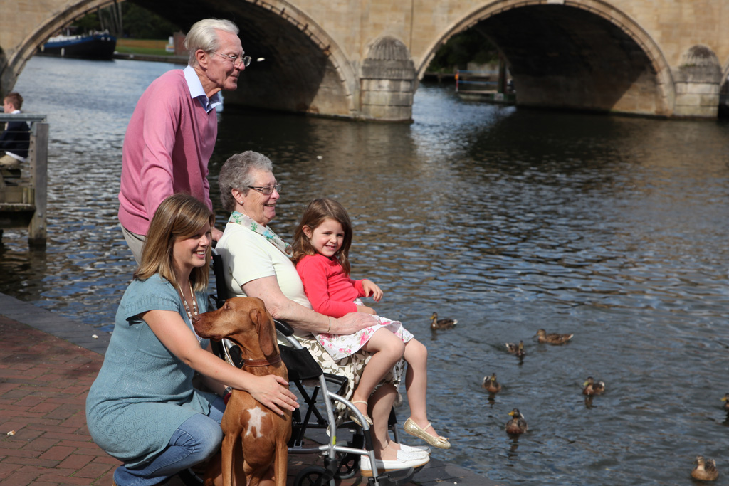 woman-in-a-wheelchair-and-her-family-travel-together-with-joy